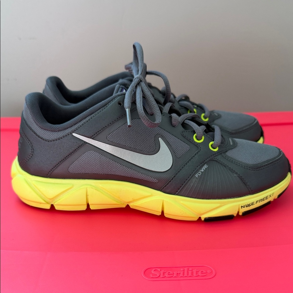 Nike Free XT Sneakers